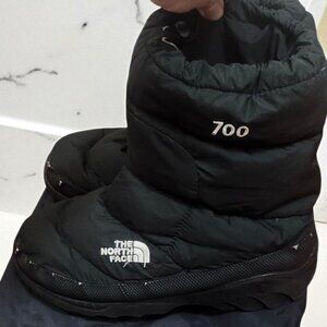 The North Face Boots 700 DryVent Size 9